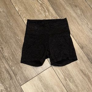 Lululemon shorts 4 inch